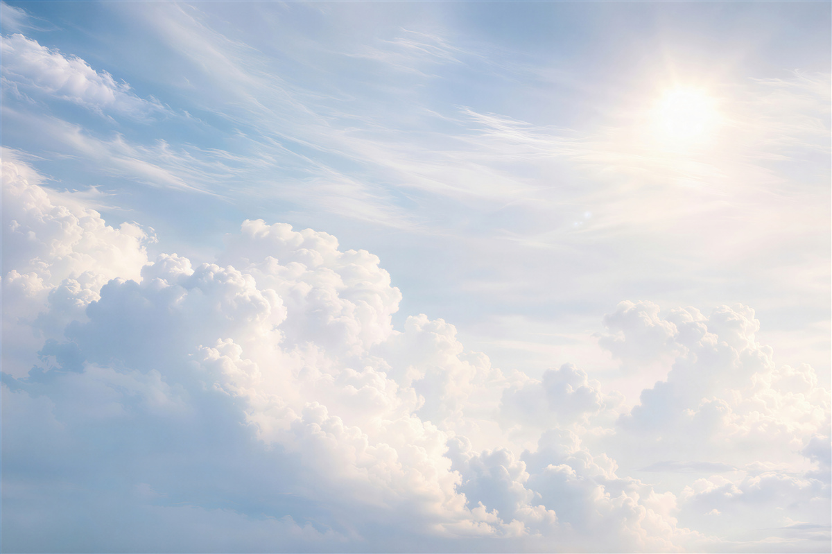 Fotobehang heldere zon in het midden van stormachtige wolken