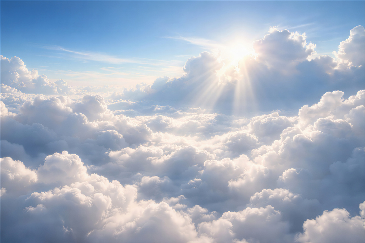 Fotobehang zonnestralen tussen de wolken