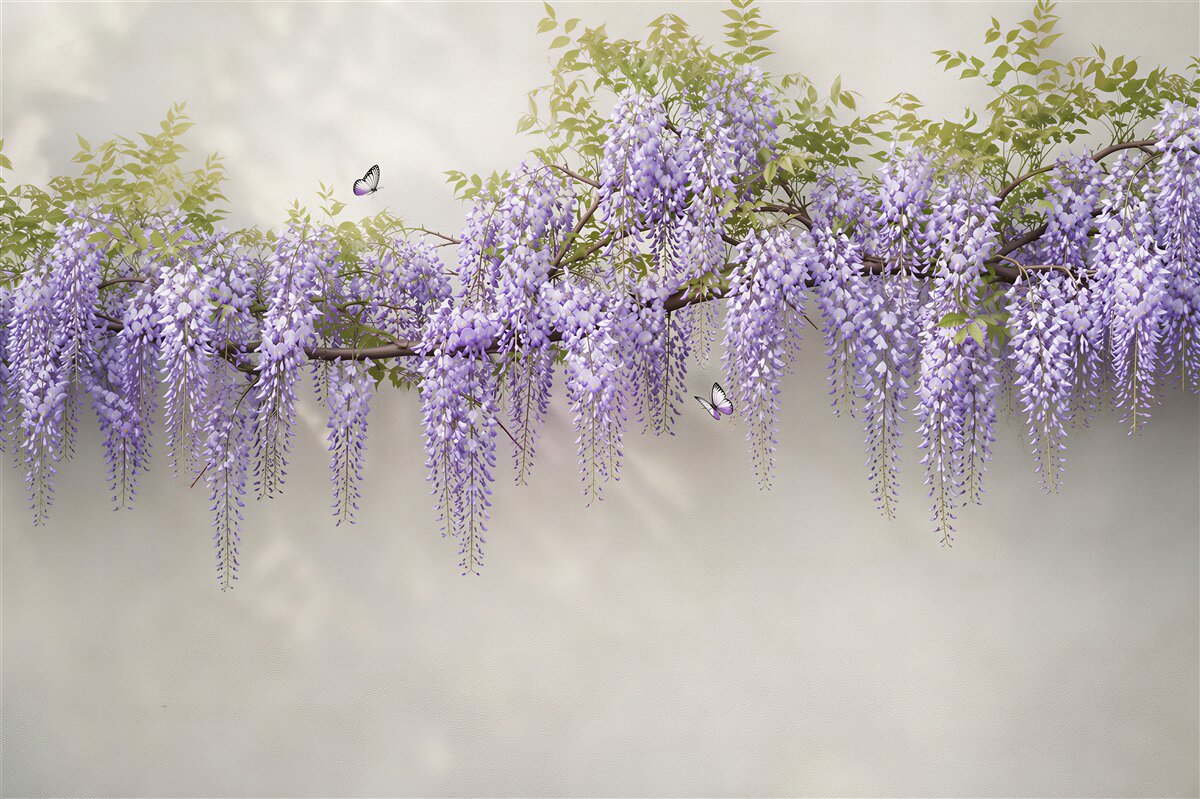 Fotobehang vlinders die draaien bij paarse bloemen